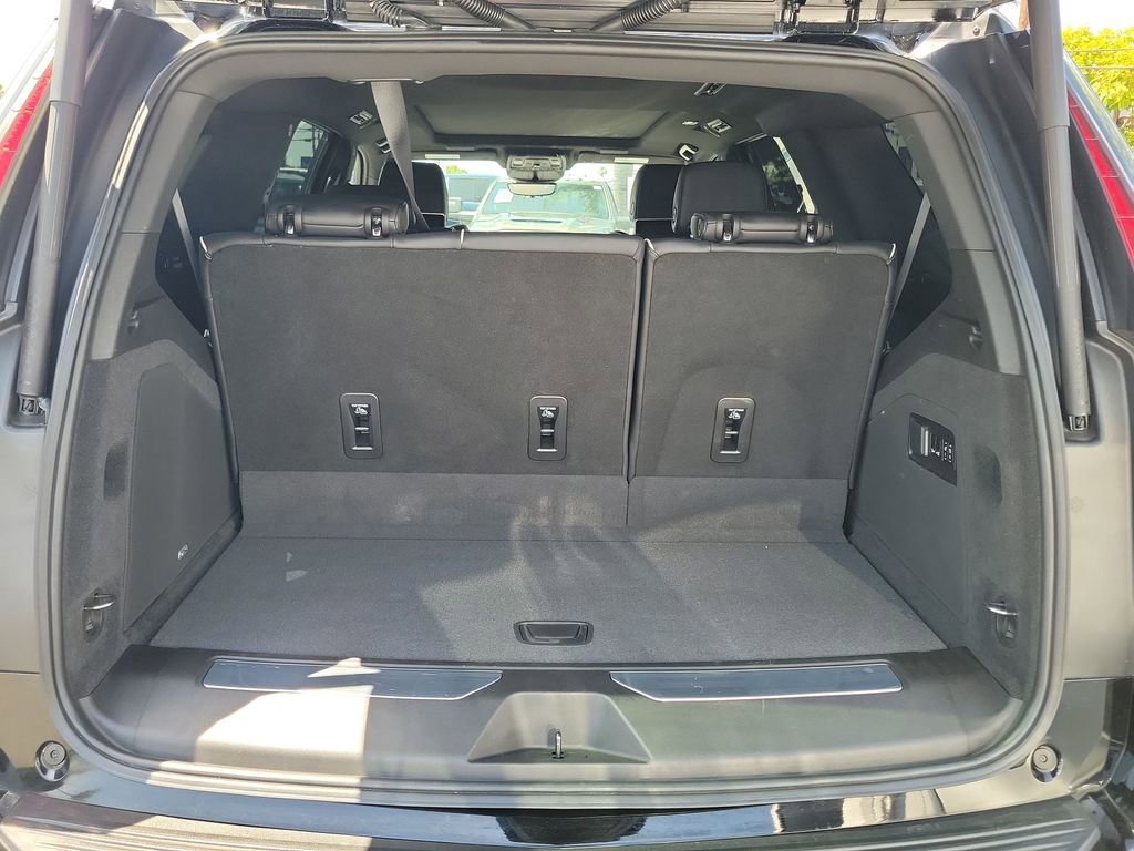Certified 2022 Cadillac Escalade Premium Luxury RWD image 26