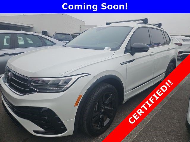 Used 2023 Volkswagen Tiguan SE R-Line FWD image 1