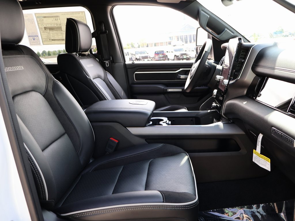 New 2025 RAM 1500 Laramie w/ Night Edition image 9
