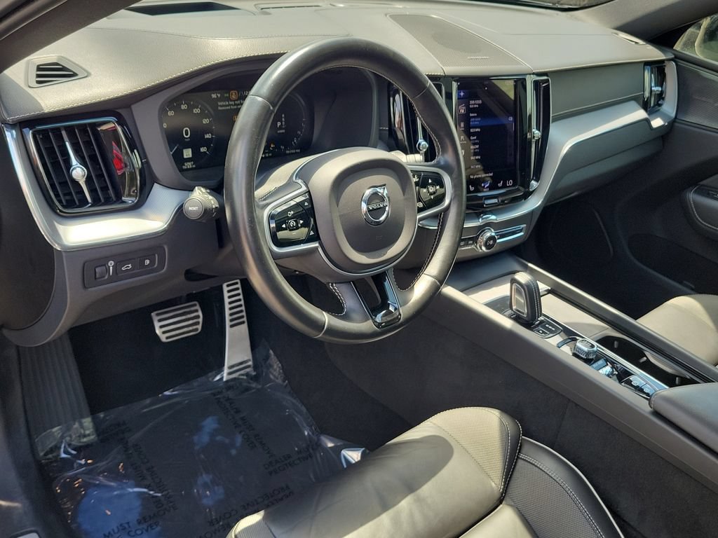 Used 2021 Volvo XC60 T8 R-Design w/ Advanced Package AWD/4WD image 23