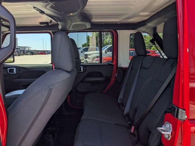 Used 2025 Jeep Wrangler Unlimited Sahara AWD/4WD image 13