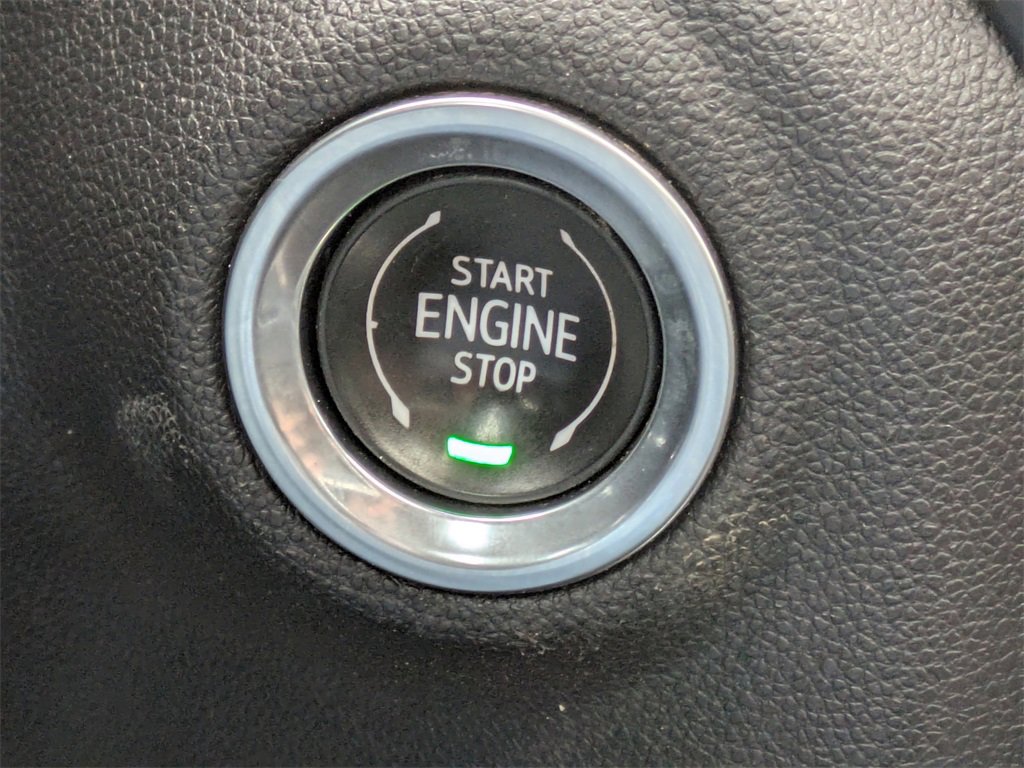 Used 2021 GMC Sierra 1500 SLT w/ SLT Convenience Package image 28