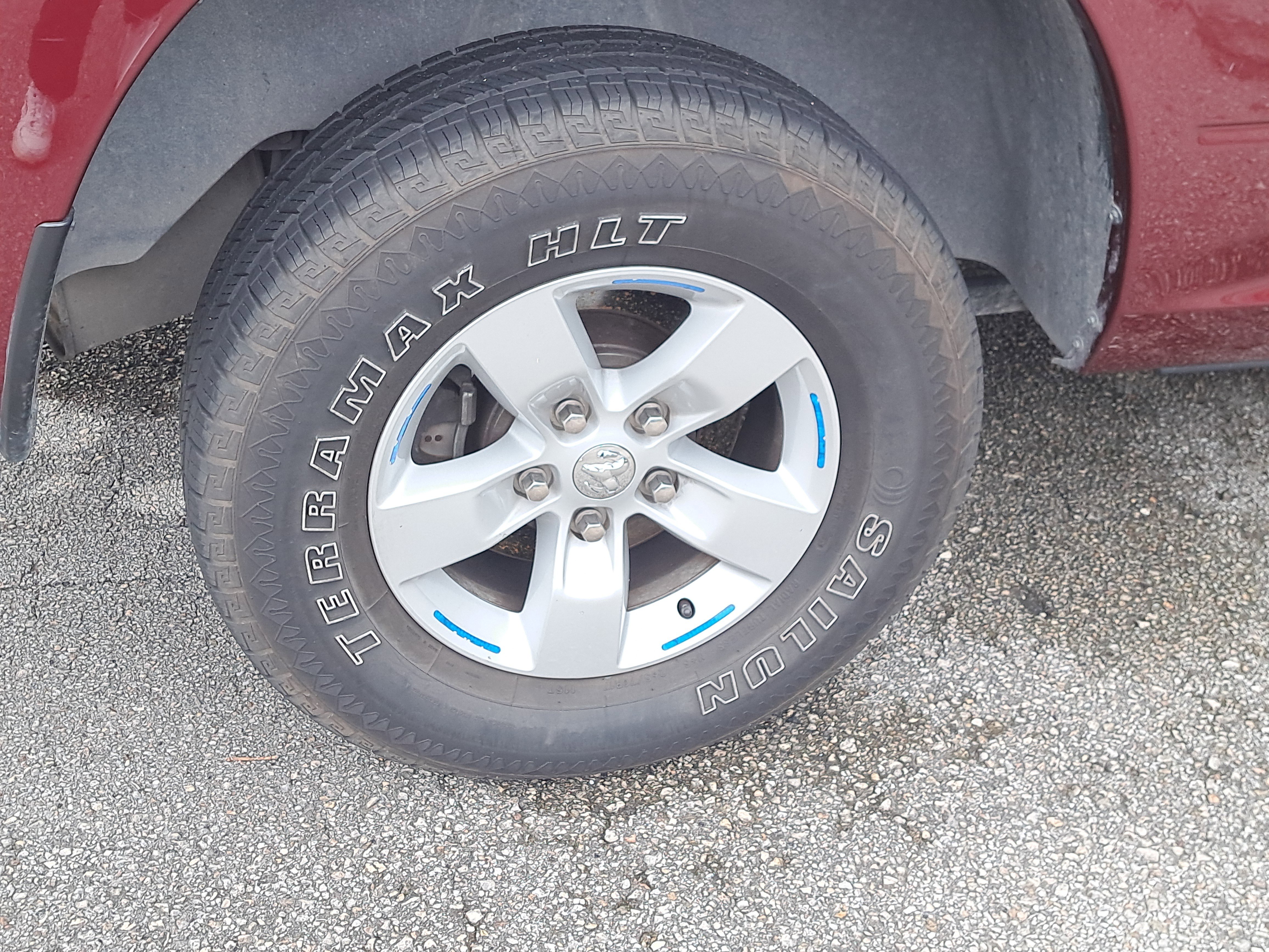 Used 2021 RAM 1500 Classic SLT image 7