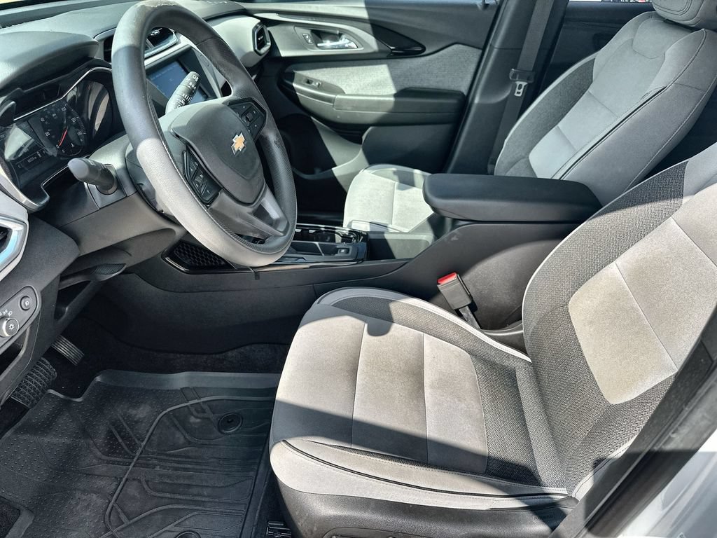 Used 2021 Chevrolet TrailBlazer LT w/ Driver Confidence Package FWD image 24