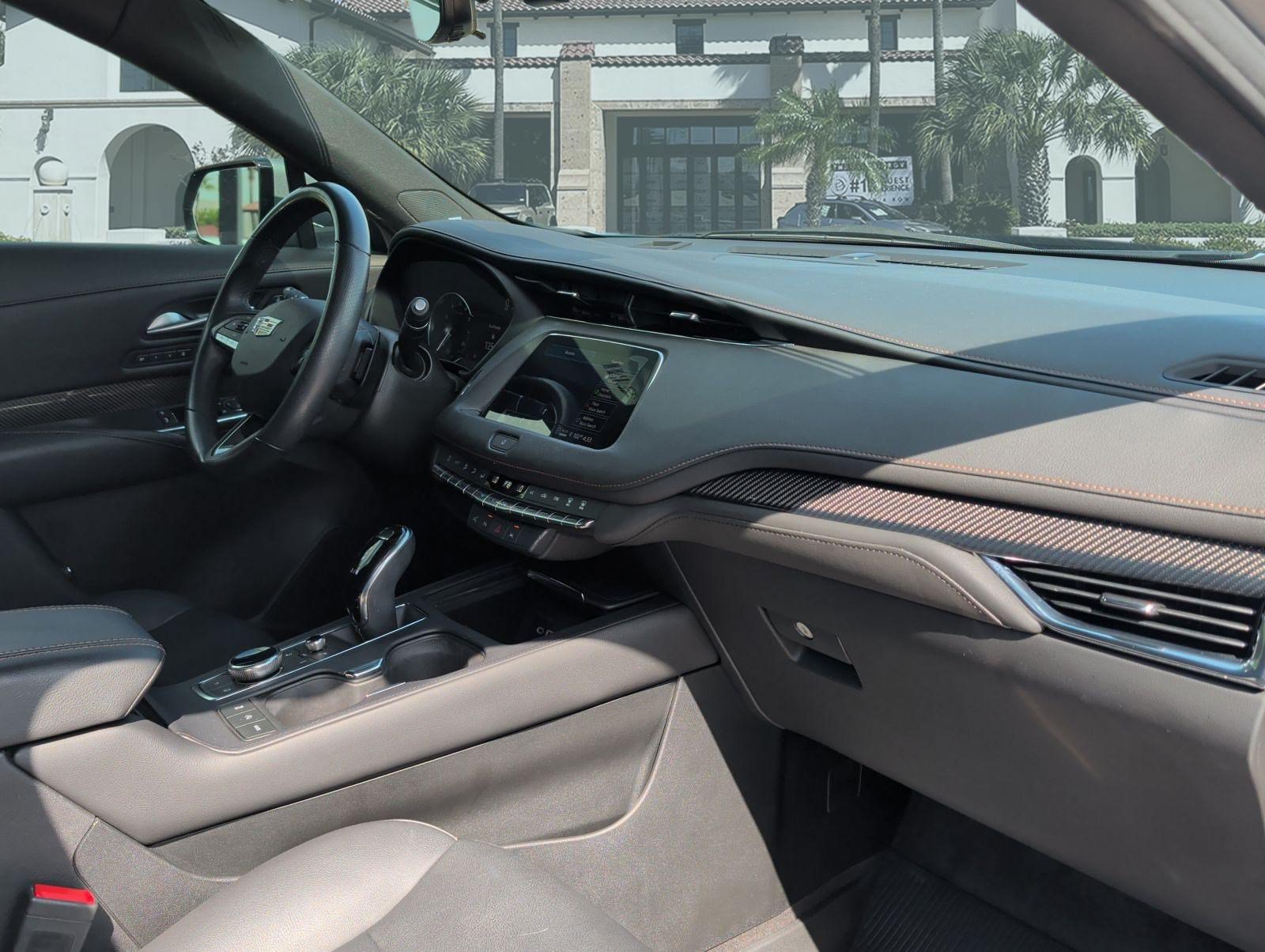 Used 2023 Cadillac XT4 Sport w/ Enhanced Visibility Package FWD image 29