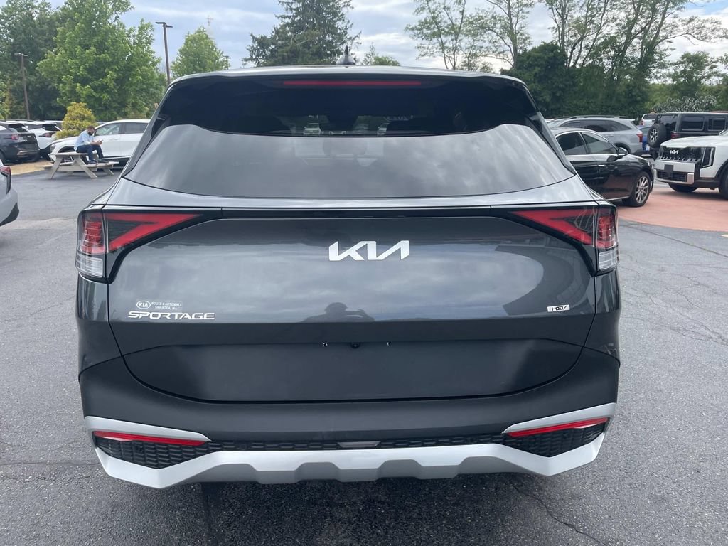 Used 2023 Kia Sportage LX AWD/4WD image 4