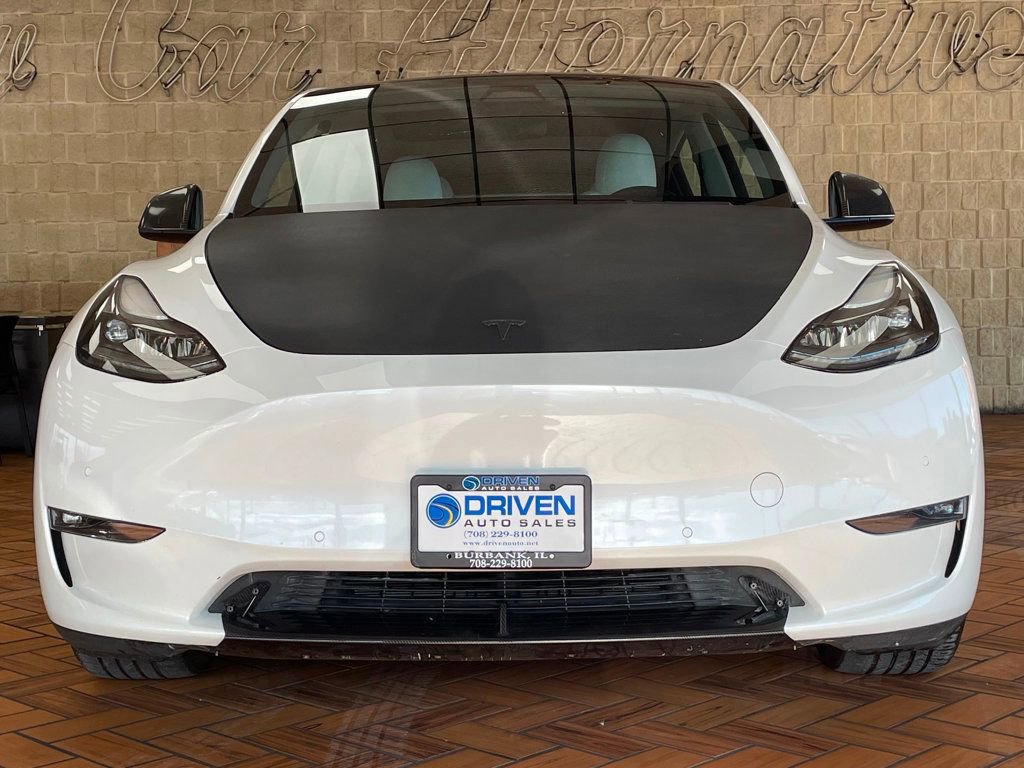 Used 2022 Tesla Model Y Performance image 3