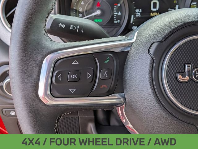 Used 2025 Jeep Wrangler Unlimited Sahara image 18