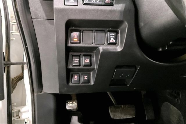 Used 2023 Nissan Frontier PRO-4X image 38