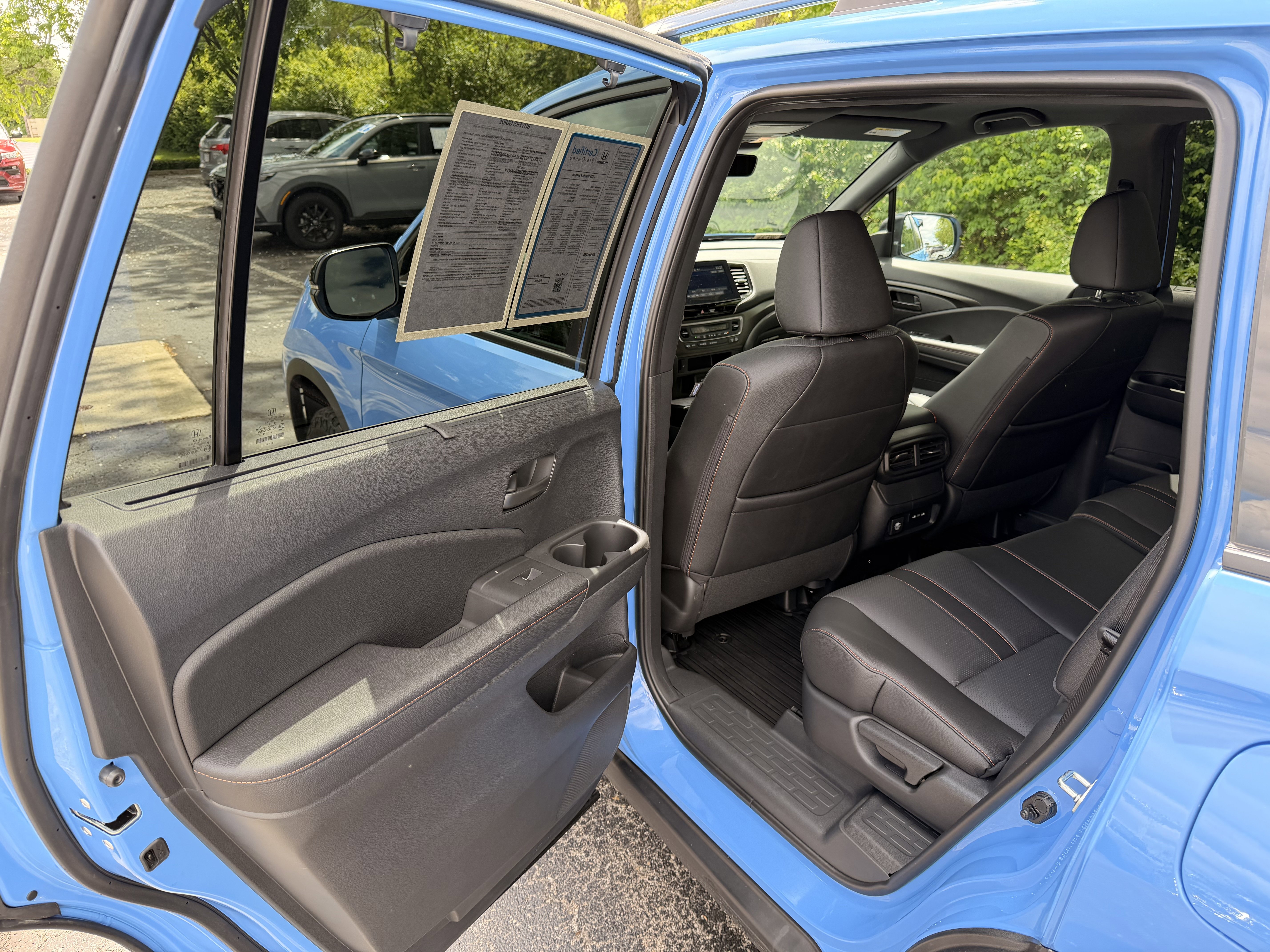 Used 2025 Honda Passport TrailSport image 12