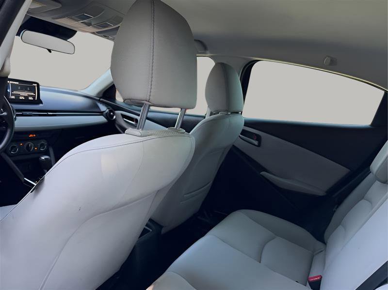 Used 2019 Toyota Yaris LE FWD image 20