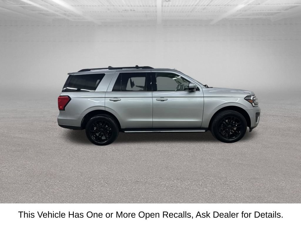 Used 2022 Ford Expedition XLT AWD/4WD image 16