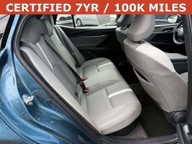 Used 2025 Toyota Camry SE w/ Convenience Package FWD image 11