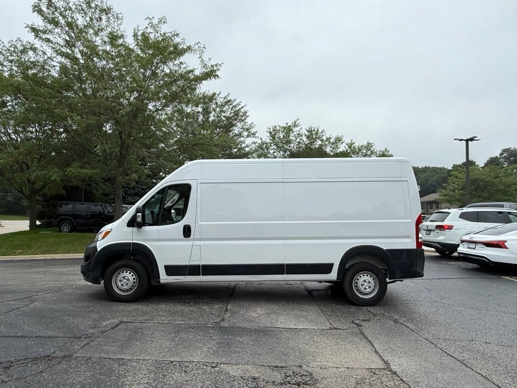 Used 2025 RAM ProMaster 2500 w/ Convenience Group FWD image 4