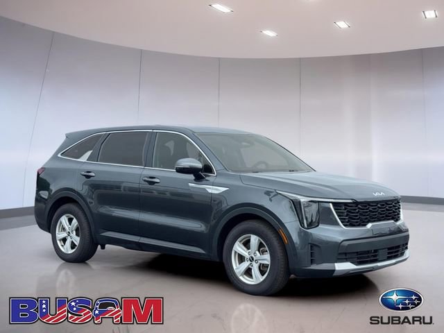 Used 2024 Kia Sorento LX FWD image 1