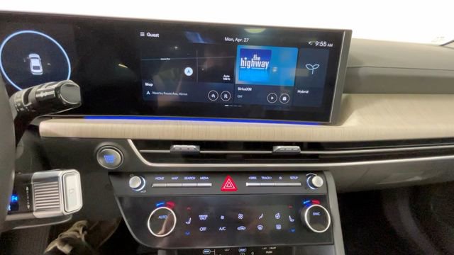 Used 2024 Hyundai Sonata Limited FWD image 32