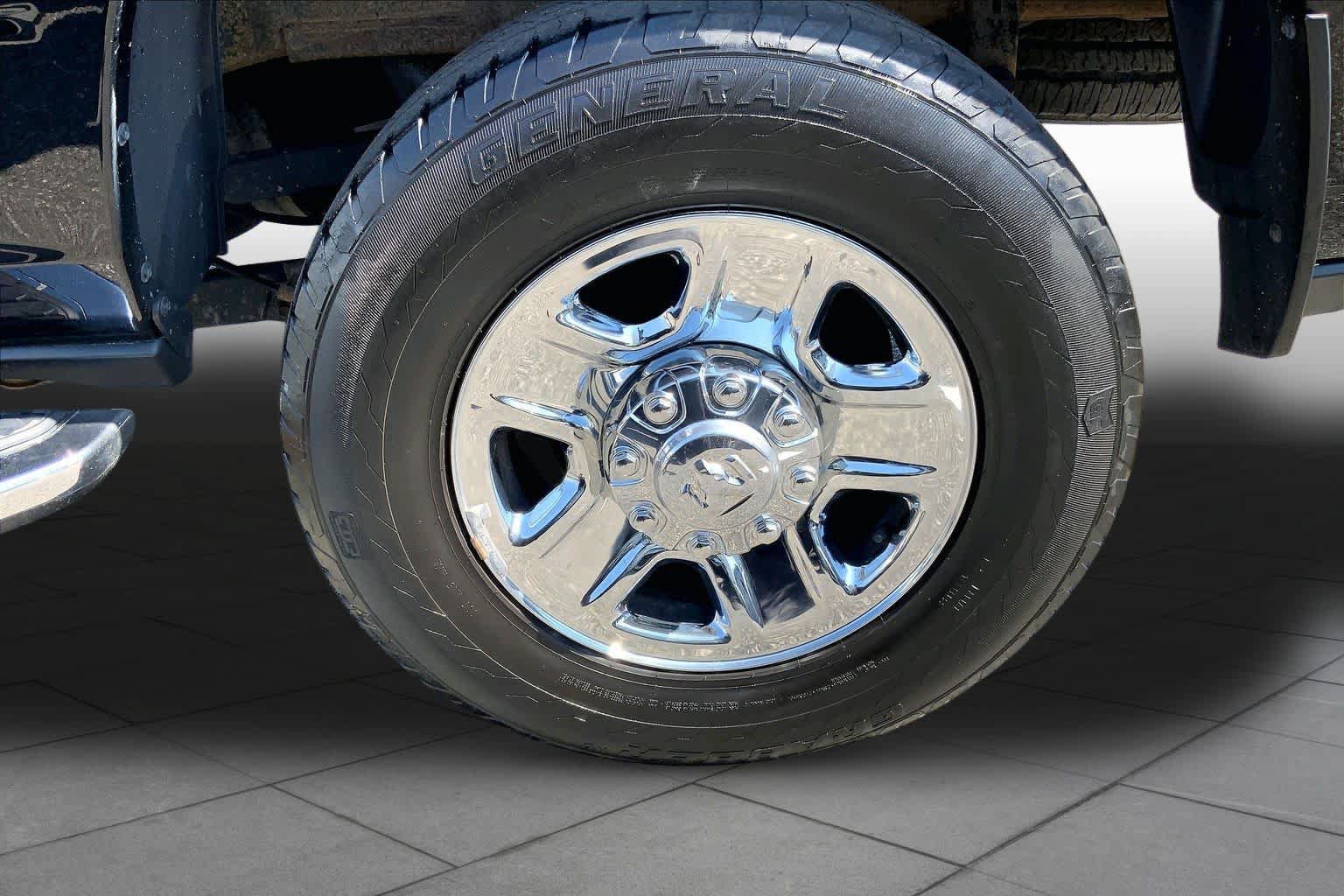 Used 2021 RAM 2500 Big Horn AWD/4WD image 11