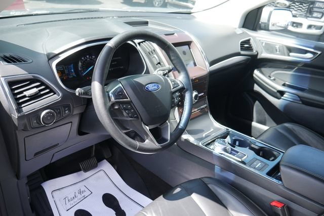Used 2020 Ford Edge Titanium AWD/4WD image 15