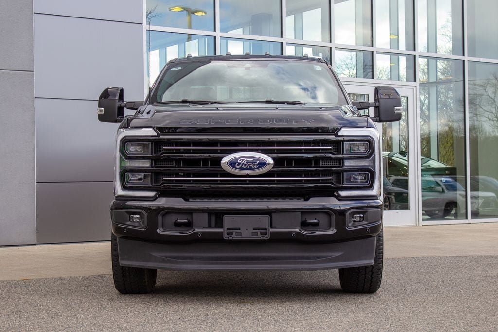 Used 2026 Ford F250 Platinum AWD/4WD image 2