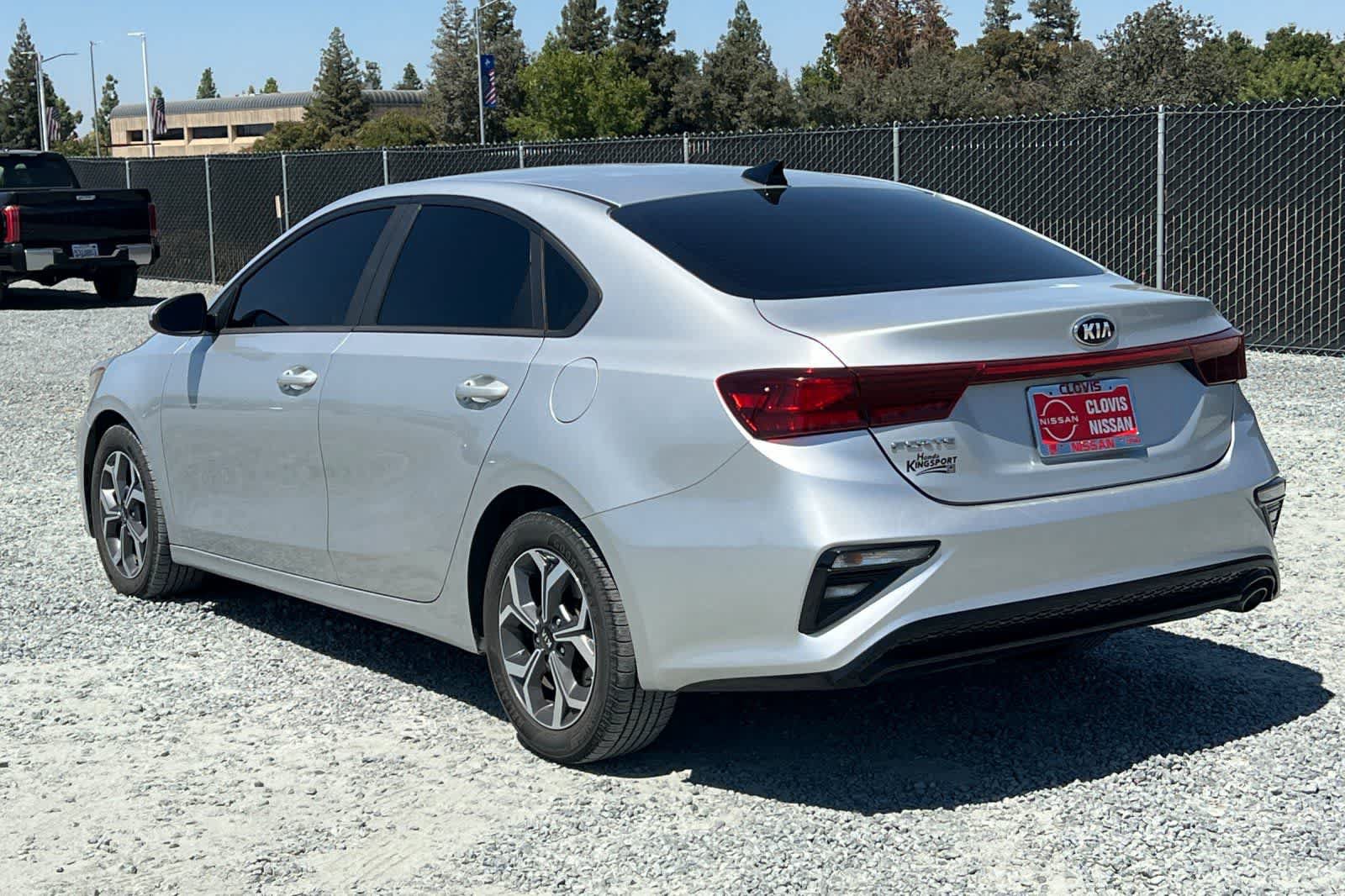 Used 2019 Kia Forte LXS FWD image 7