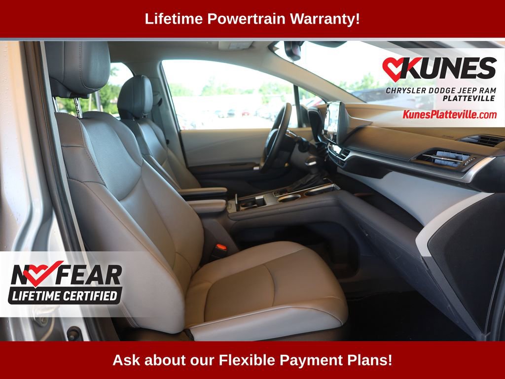 Used 2024 Toyota Sienna XLE image 14