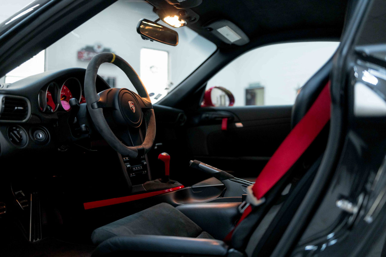 Used 2011 Porsche 911 GT3 RS image 2