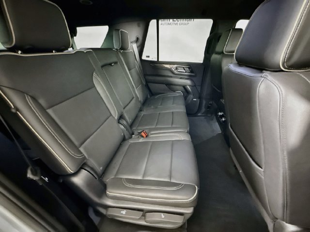 Used 2025 GMC Yukon Elevation AWD/4WD image 29