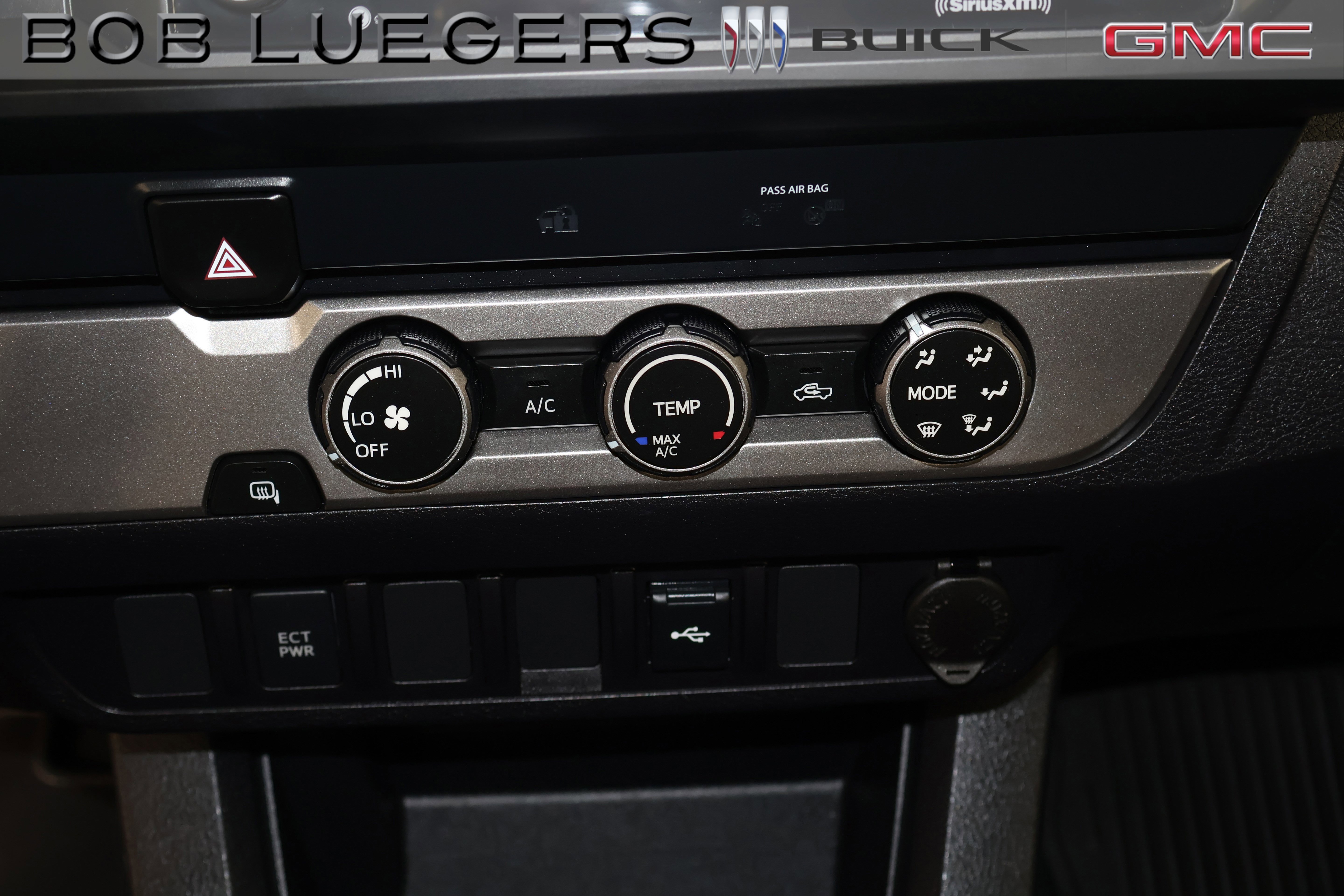 Used 2022 Toyota Tacoma SR RWD image 17