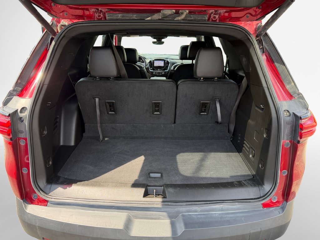 Used 2023 Chevrolet Traverse RS AWD/4WD image 25