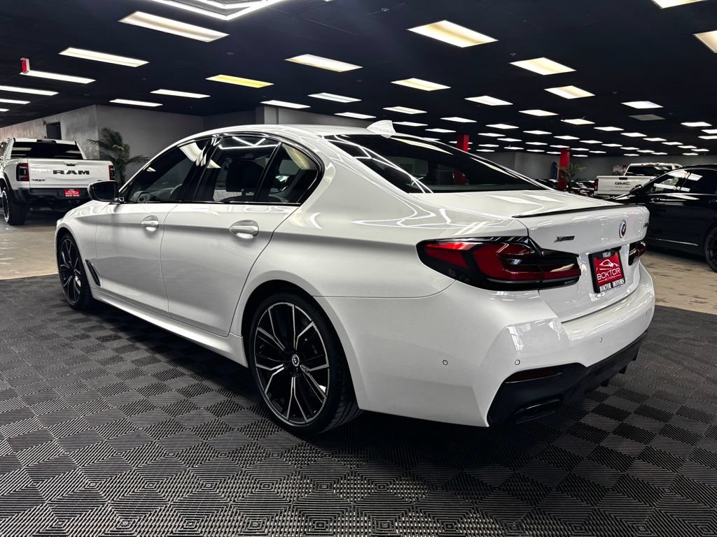 Used 2023 BMW M550i xDrive w/ Executive Package AWD/4WD image 11