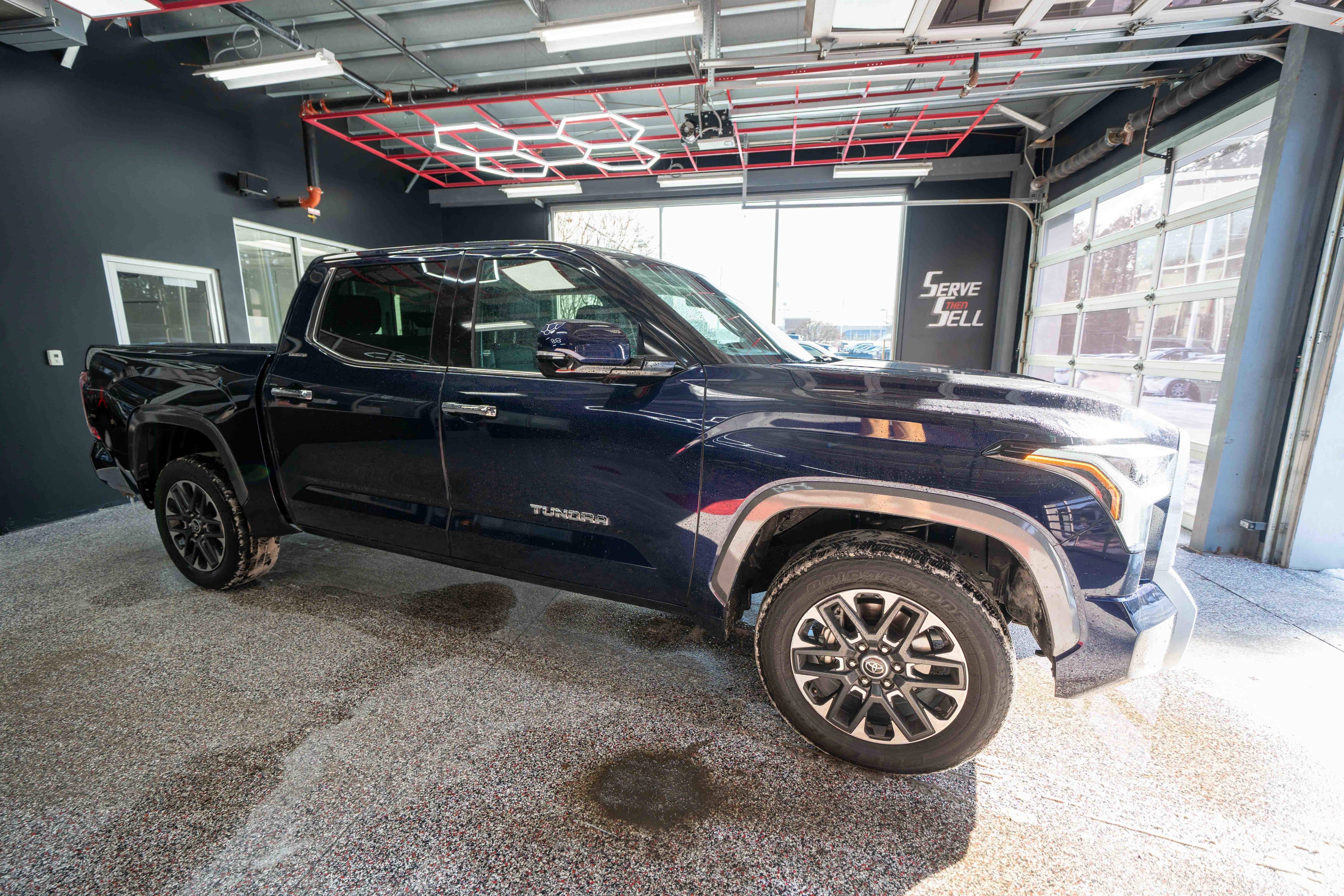 Used 2023 Toyota Tundra Limited image 5