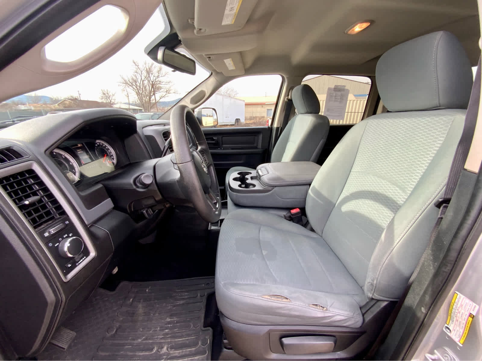 Used 2016 RAM 2500 Tradesman w/ Chrome Appearance Group image 25