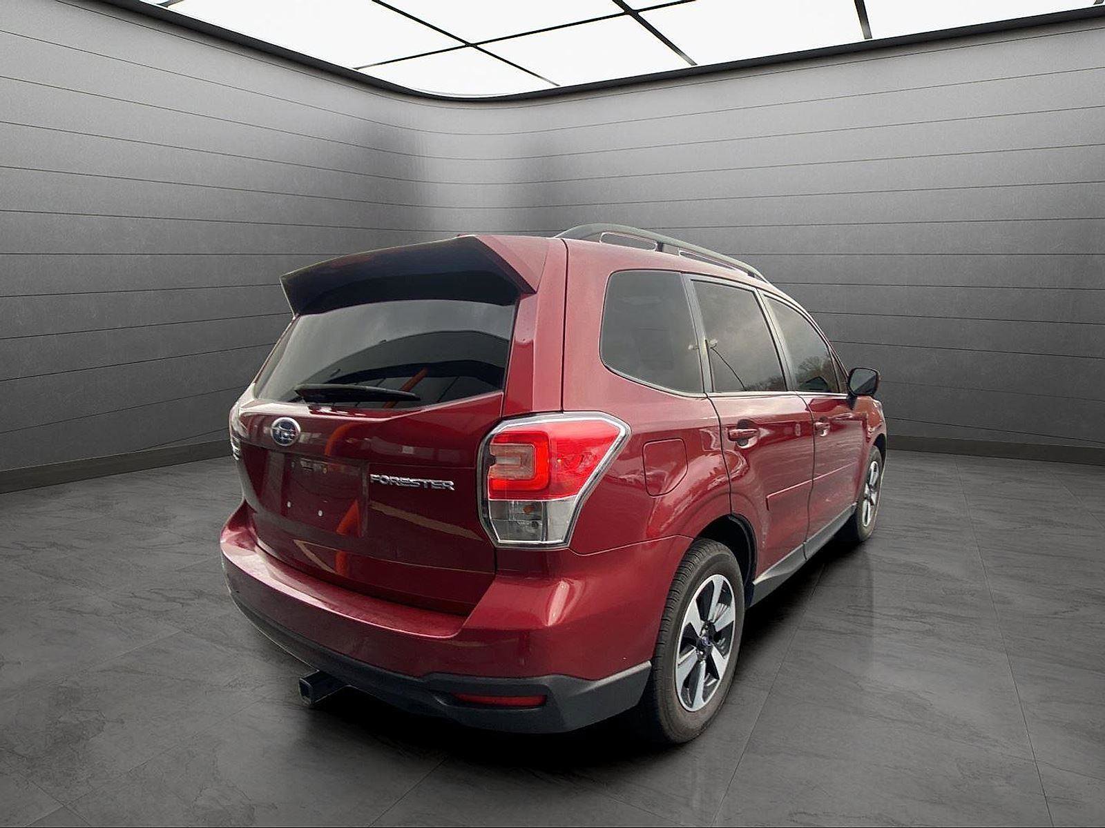 Used 2018 Subaru Forester 2.5i Premium image 5