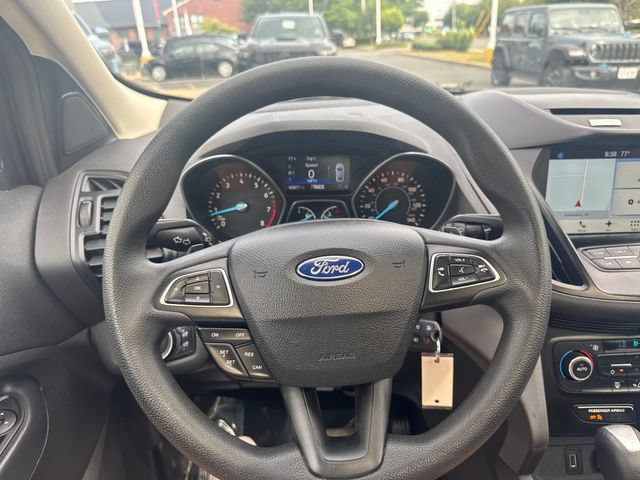 Used 2017 Ford Escape SE w/ Equipment Group 201A AWD/4WD image 16