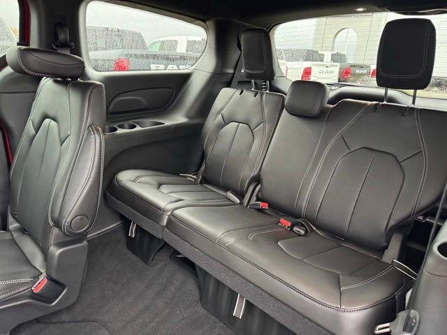 New 2026 Chrysler Pacifica Select image 29