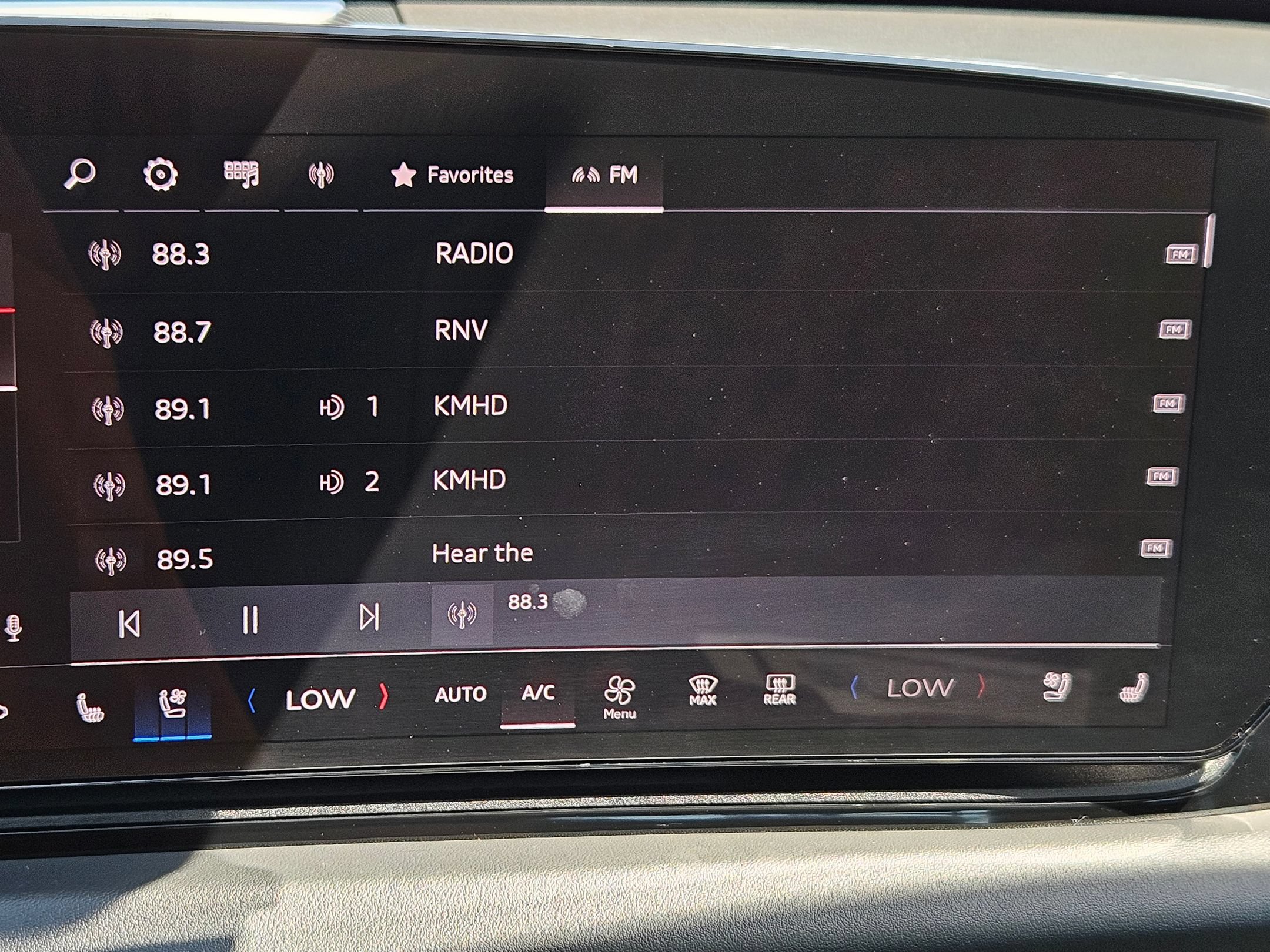 Used 2025 Audi A6 e-tron Premium Plus w/ Premium Plus RWD image 18