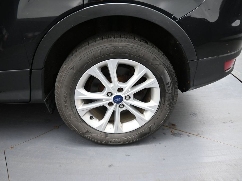 Used 2017 Ford Escape SE AWD/4WD image 12