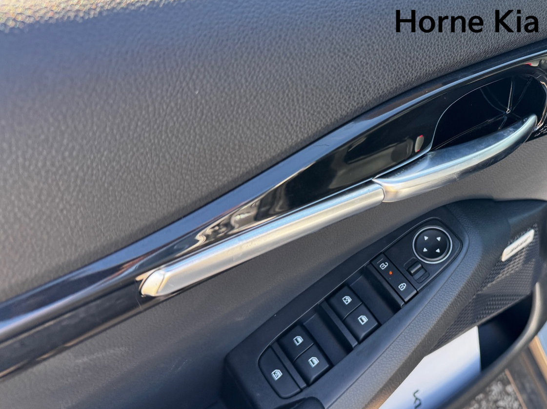 New 2026 Kia Seltos SX w/ SX Sunroof Package image 9