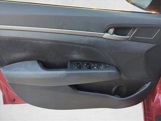 Used 2017 Hyundai Elantra Value Edition image 10