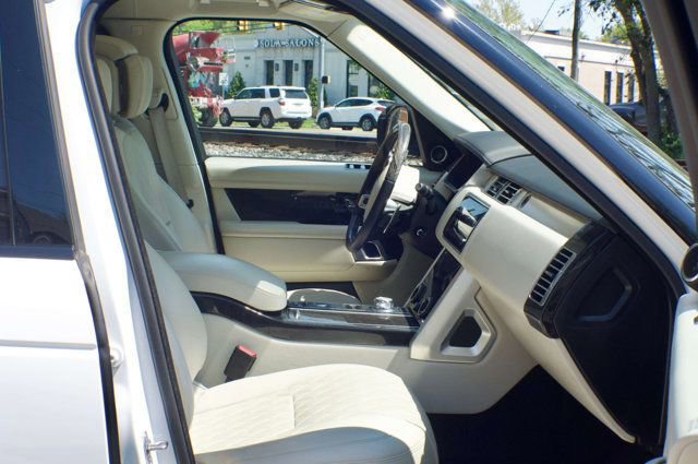 Used 2020 Land Rover Range Rover SV Autobiography Dynamic image 43