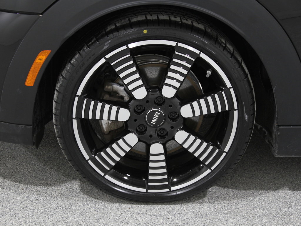 Certified 2023 MINI Cooper S image 21