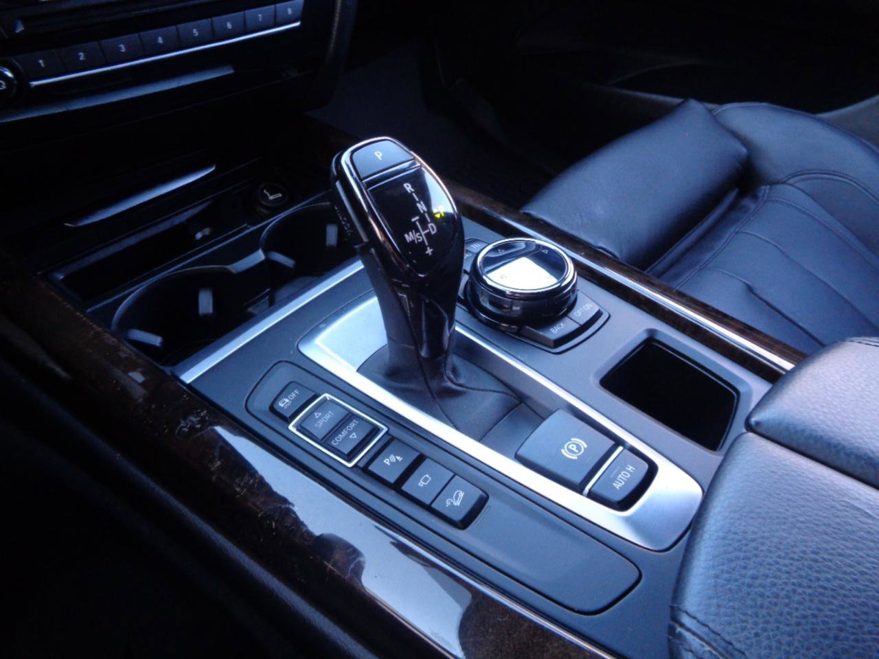 Used 2014 BMW X5 xDrive50i AWD/4WD image 34