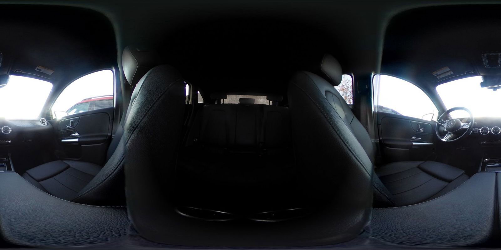 Used 2025 Mercedes-Benz GLA 250 4MATIC image 42