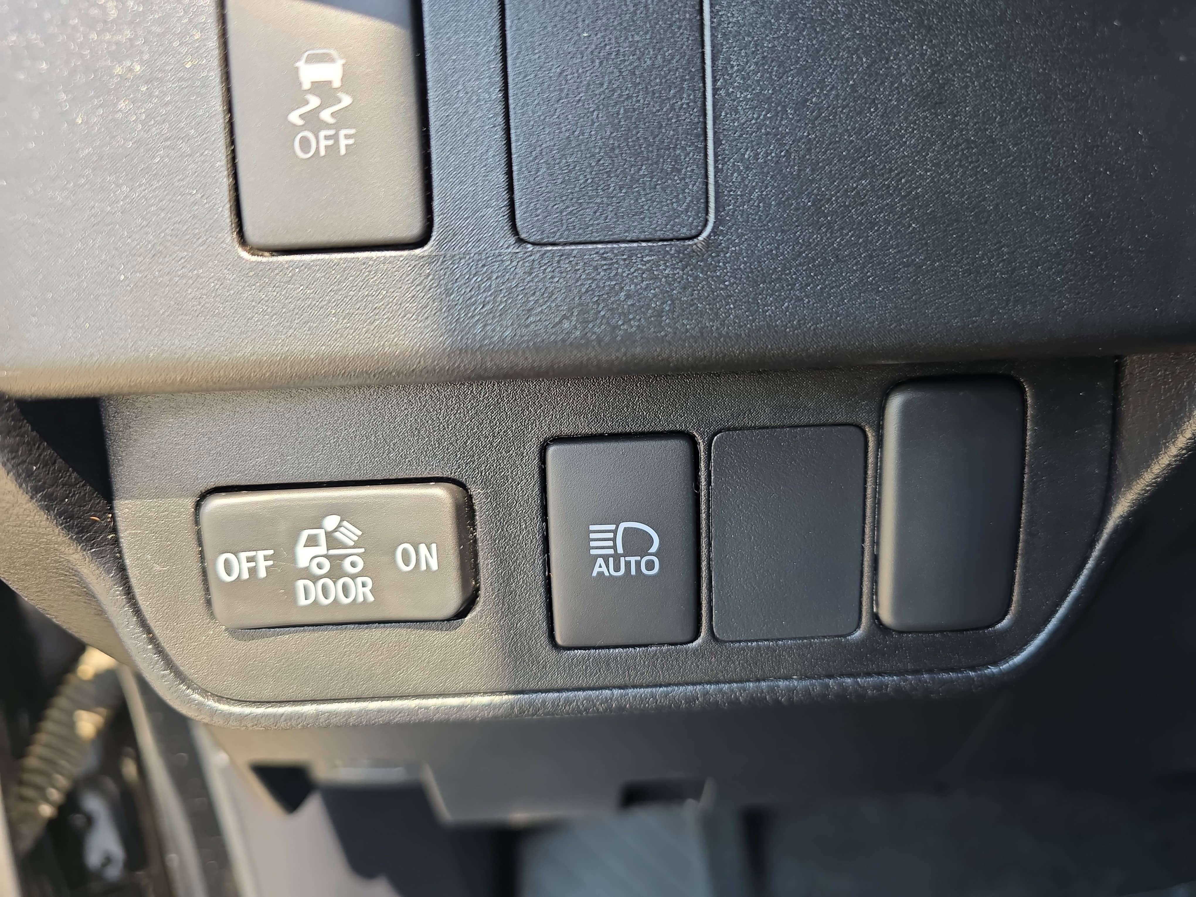 Used 2023 Toyota Tacoma SR image 28