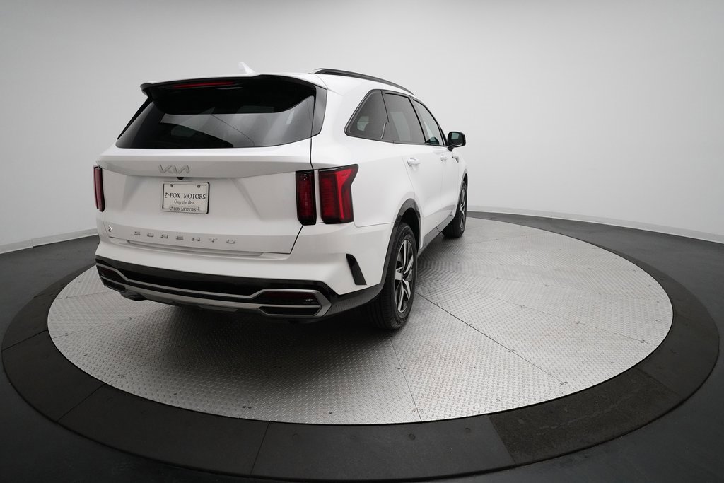 Certified 2022 Kia Sorento S w/ Panoramic Sunroof Package image 35