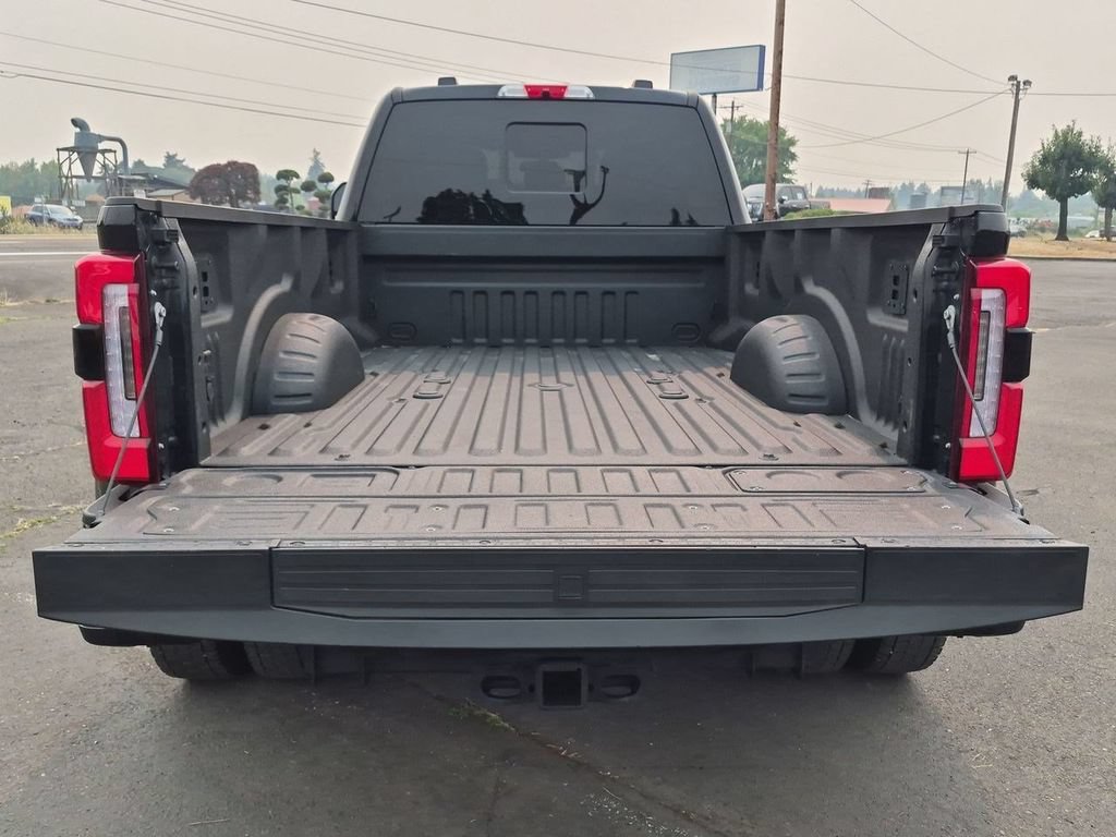 Certified 2026 Ford F450 Platinum w/ FX4 Off-Road Package AWD/4WD image 27