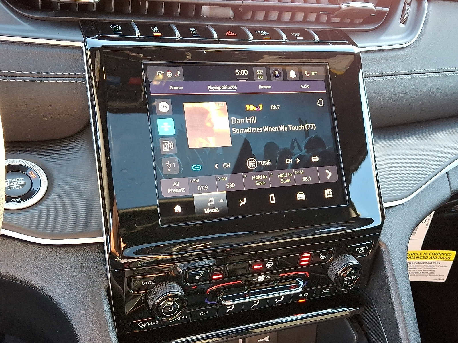 New 2025 Jeep Grand Cherokee Laredo X w/ Luxury Tech Group I image 12