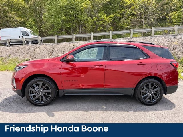 Used 2024 Chevrolet Equinox RS w/ RS Leather Package AWD/4WD image 4