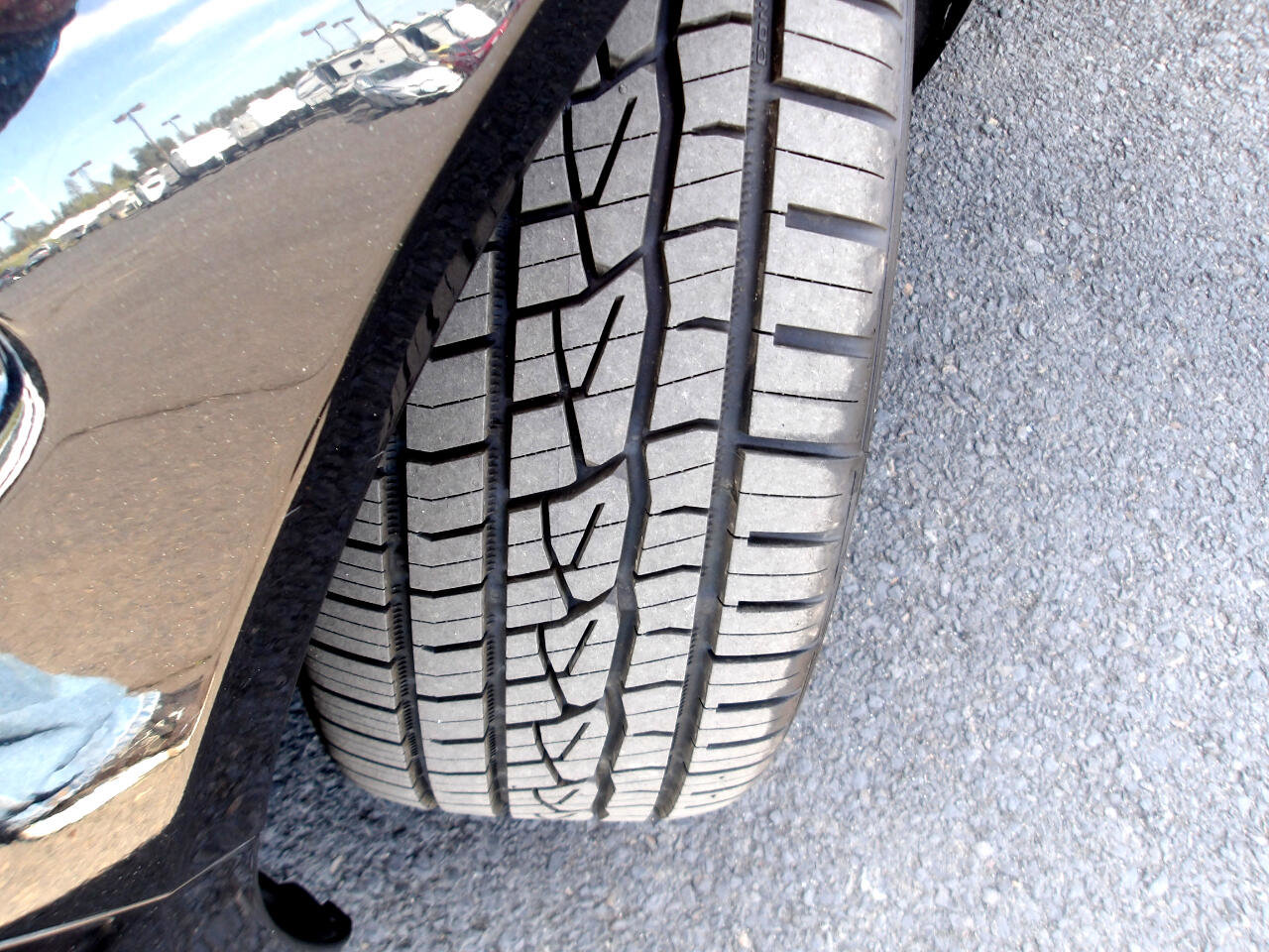 Used 2017 Alfa Romeo Giulia AWD w/ Cold Weather Package image 23