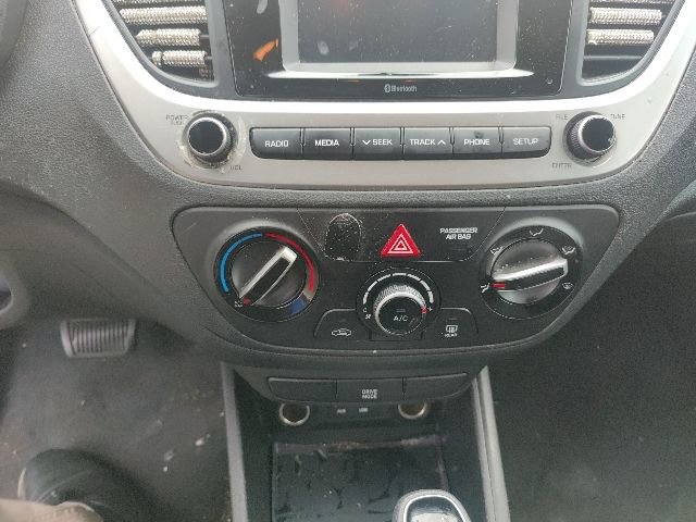 Used 2019 Hyundai Accent SE FWD image 23